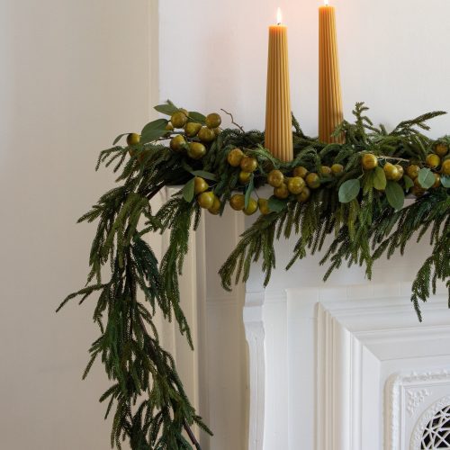 2 selliottphoto norfolkgarland pearbranches candles 3 2022