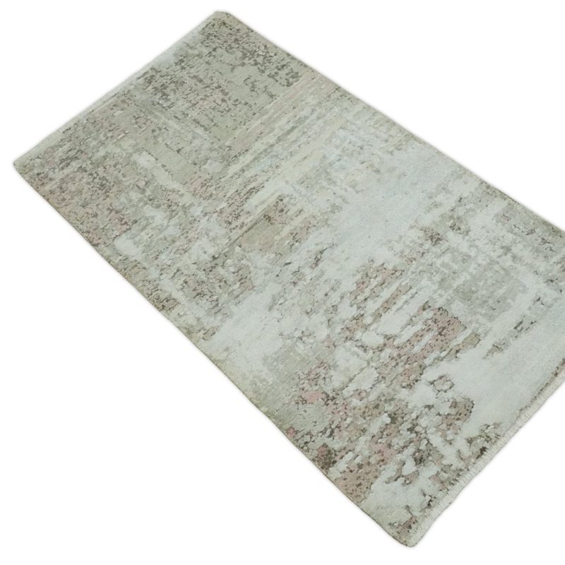 2x4 modern abstract silver beige and peach rug made with art silk n2124 584297