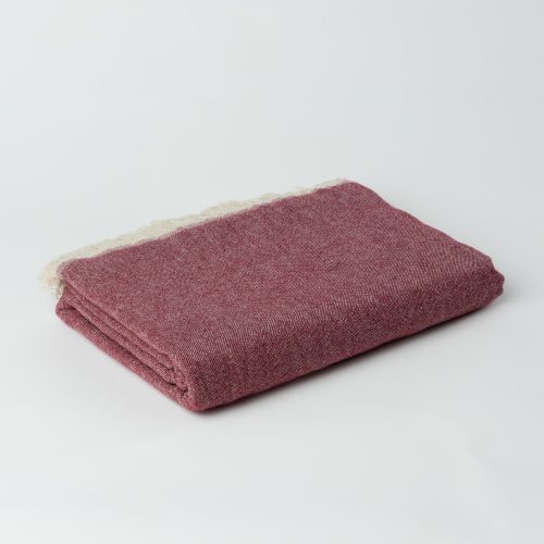 Ekani Throw Blanket burgundy