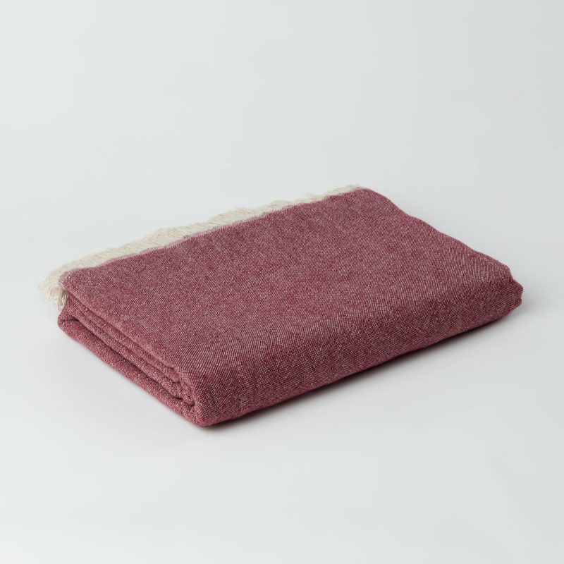 Ekani Throw Blanket burgundy