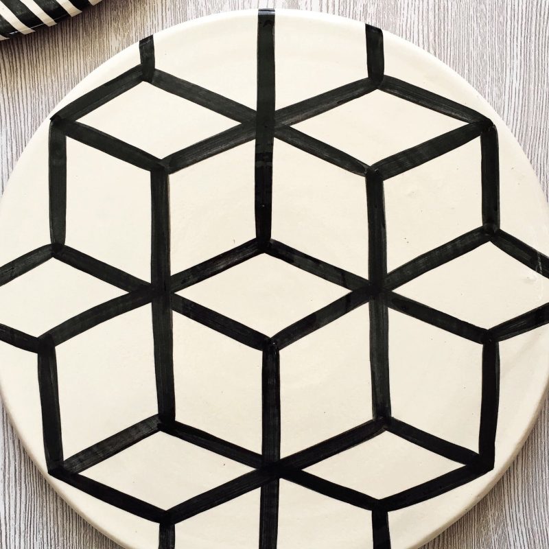 Graphic Platter Cubes1C1