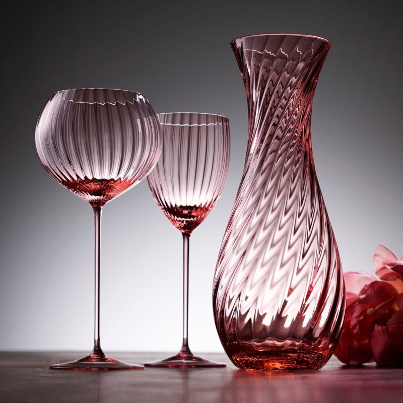 QuinnOptic Rose Pitcher RedWine WhiteWine SQ 300RGB 422e4723 4760 4235 9d06 9cde1de08155