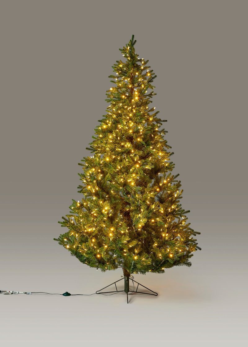 REG MTX65977LTGCB Faux Large Christmas Tree LED Lights