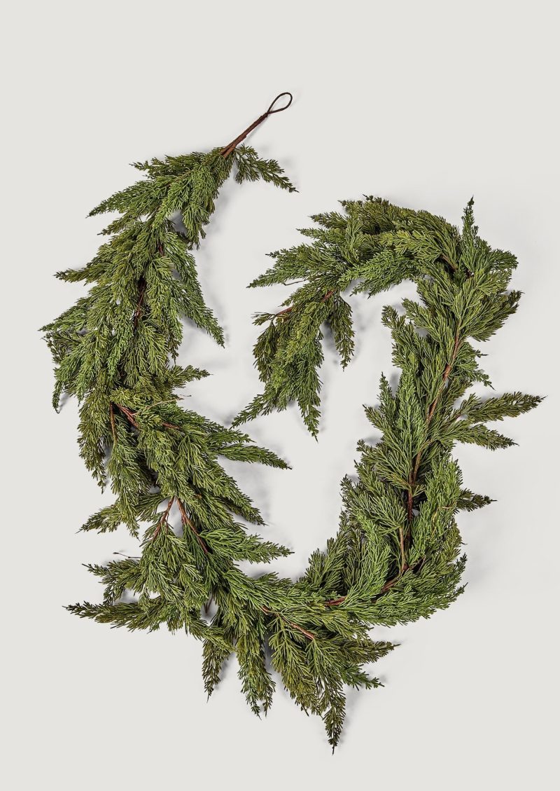 WIN XP090200 GR Deluxe Artificial Cedar Garland