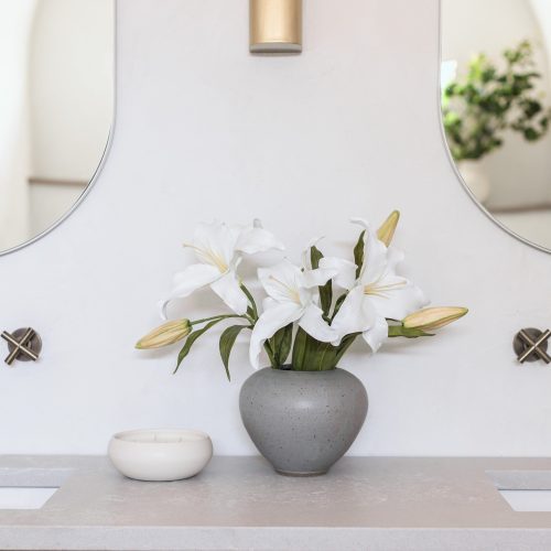 jennasuedesign Lily Everyday Blooming Bathroom 2023 3