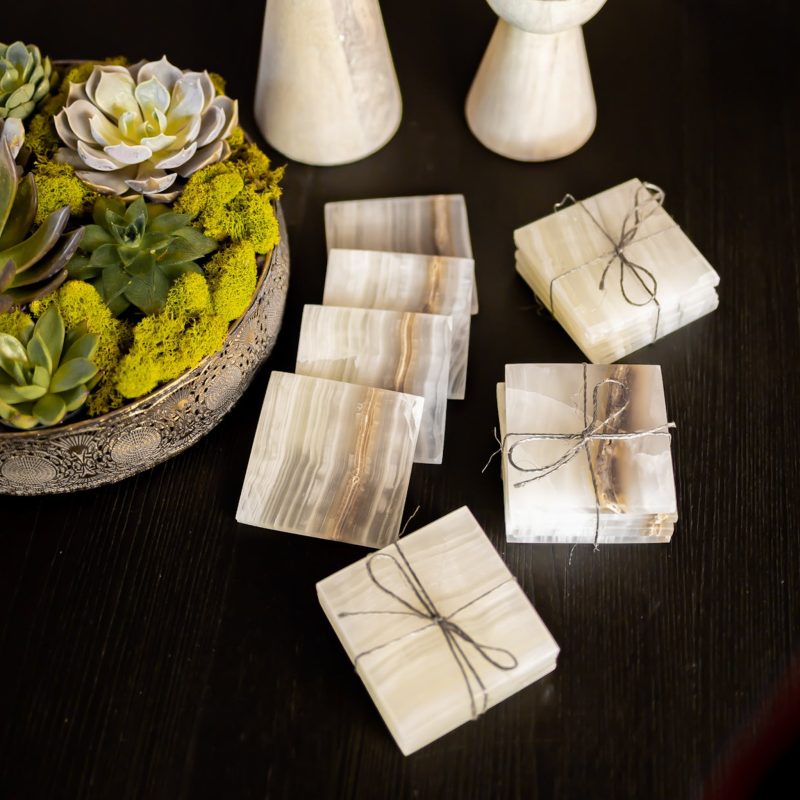 white onyx coaster set 702786